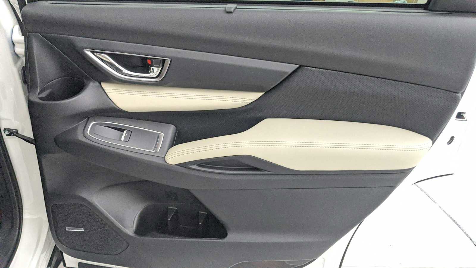 New 2025 Subaru Ascent Limited w/ Popular Package #2 image 27