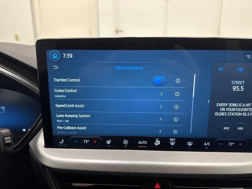 Used 2024 Ford Escape Platinum image 29