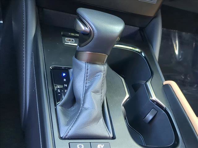 Used 2025 Lexus ES 300h w/ Premium Package image 12