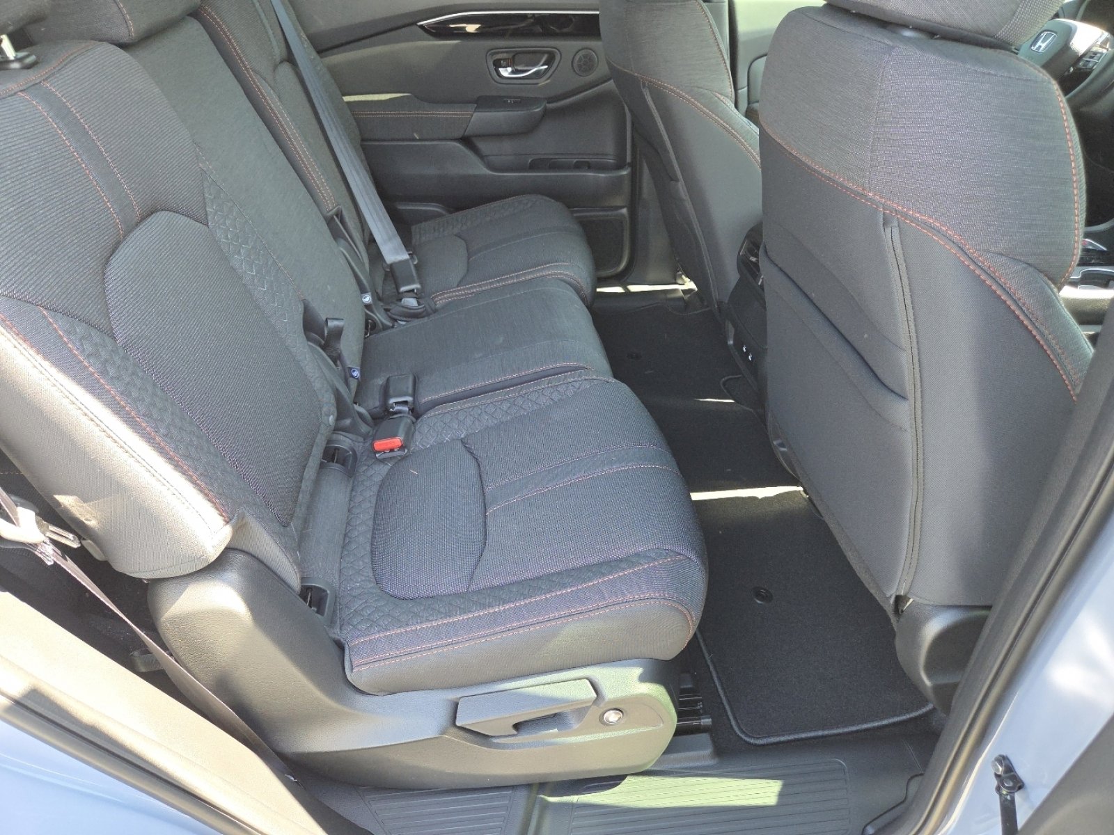 New 2026 Honda Pilot Sport image 25