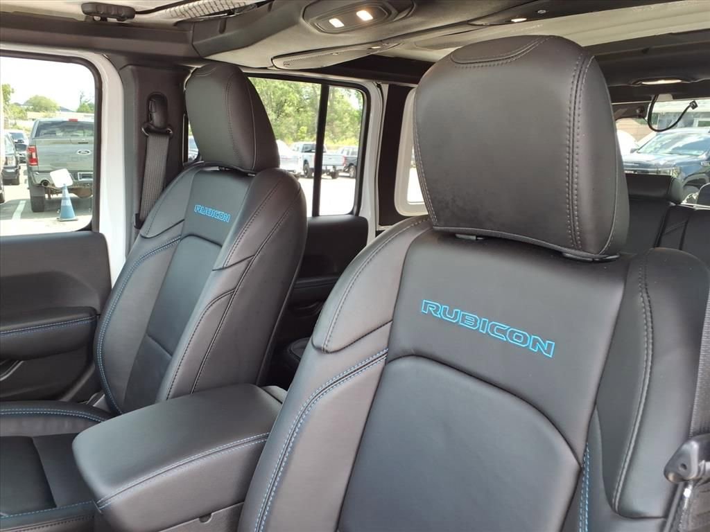 Used 2024 Jeep Wrangler Unlimited Rubicon 4xe image 14