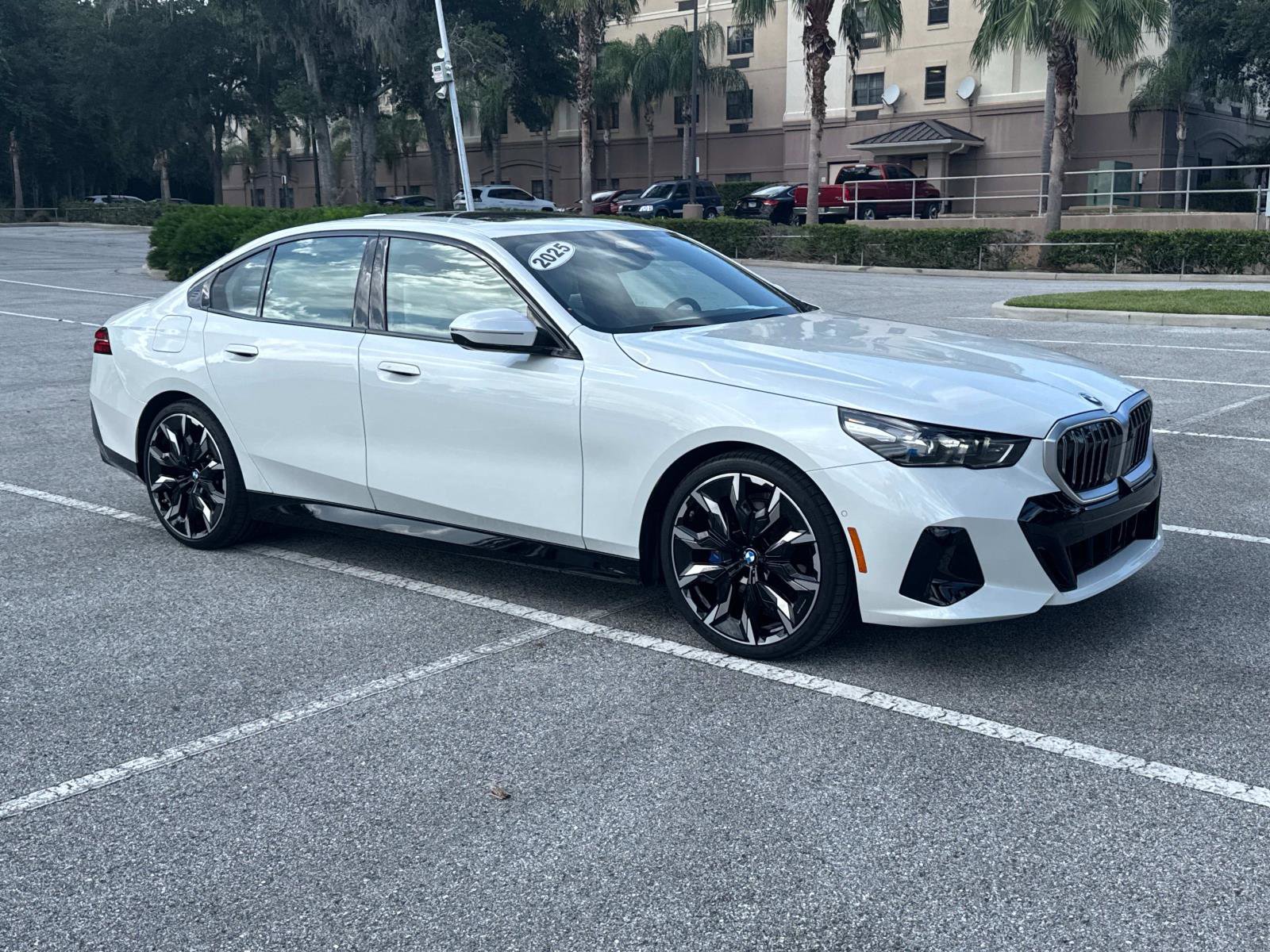 Certified 2025 BMW 530i w/ M Sport Package image 2