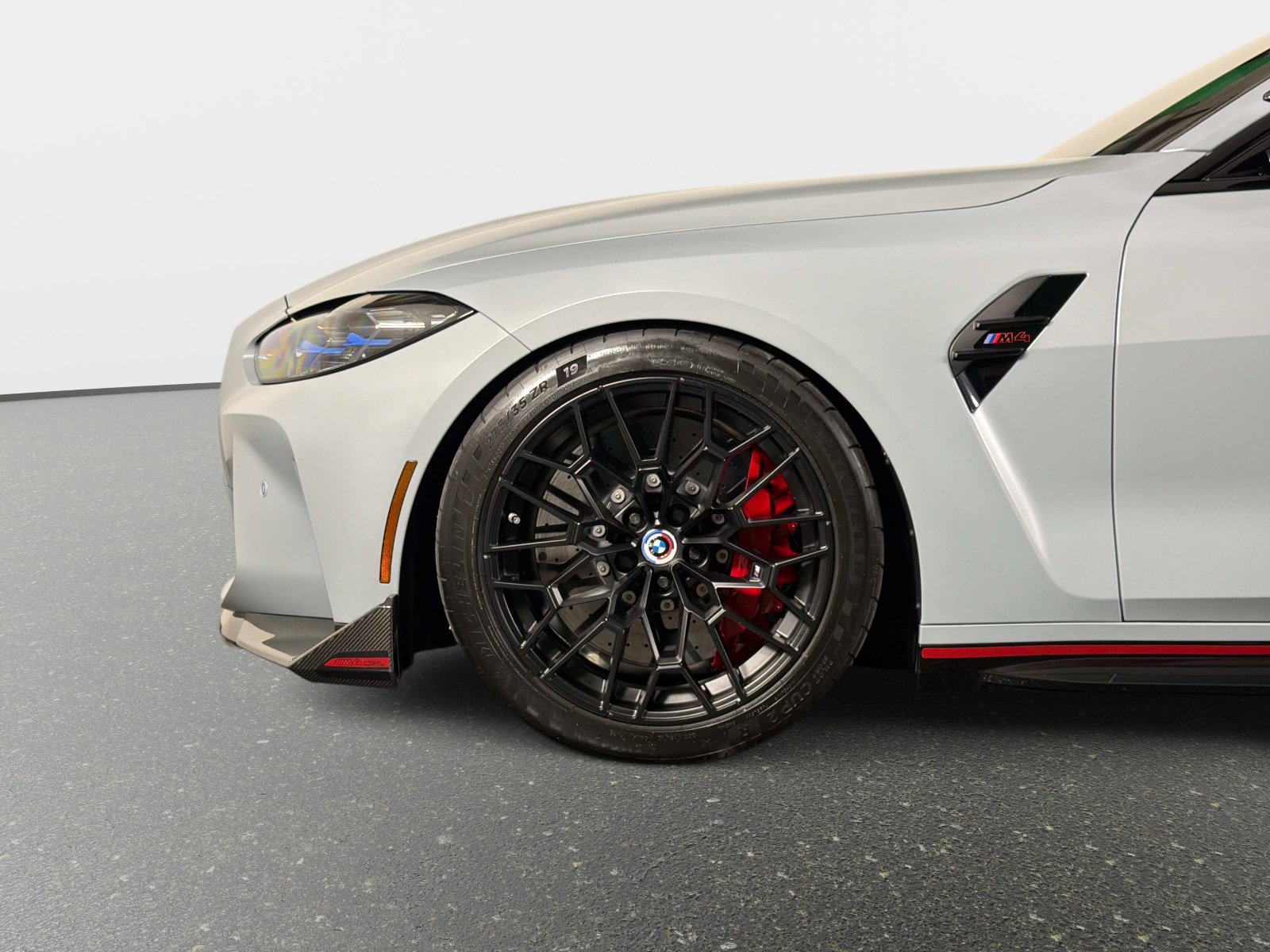 Used 2023 BMW M4 CSL RWD image 17