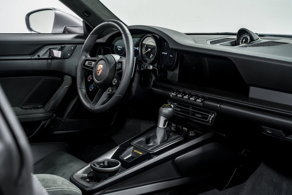 Used 2025 Porsche 911 GT3 RS RWD image 33