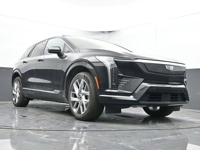 New 2025 Cadillac Optiq Luxury 1 w/ LPO, Floor Liner Package image 39