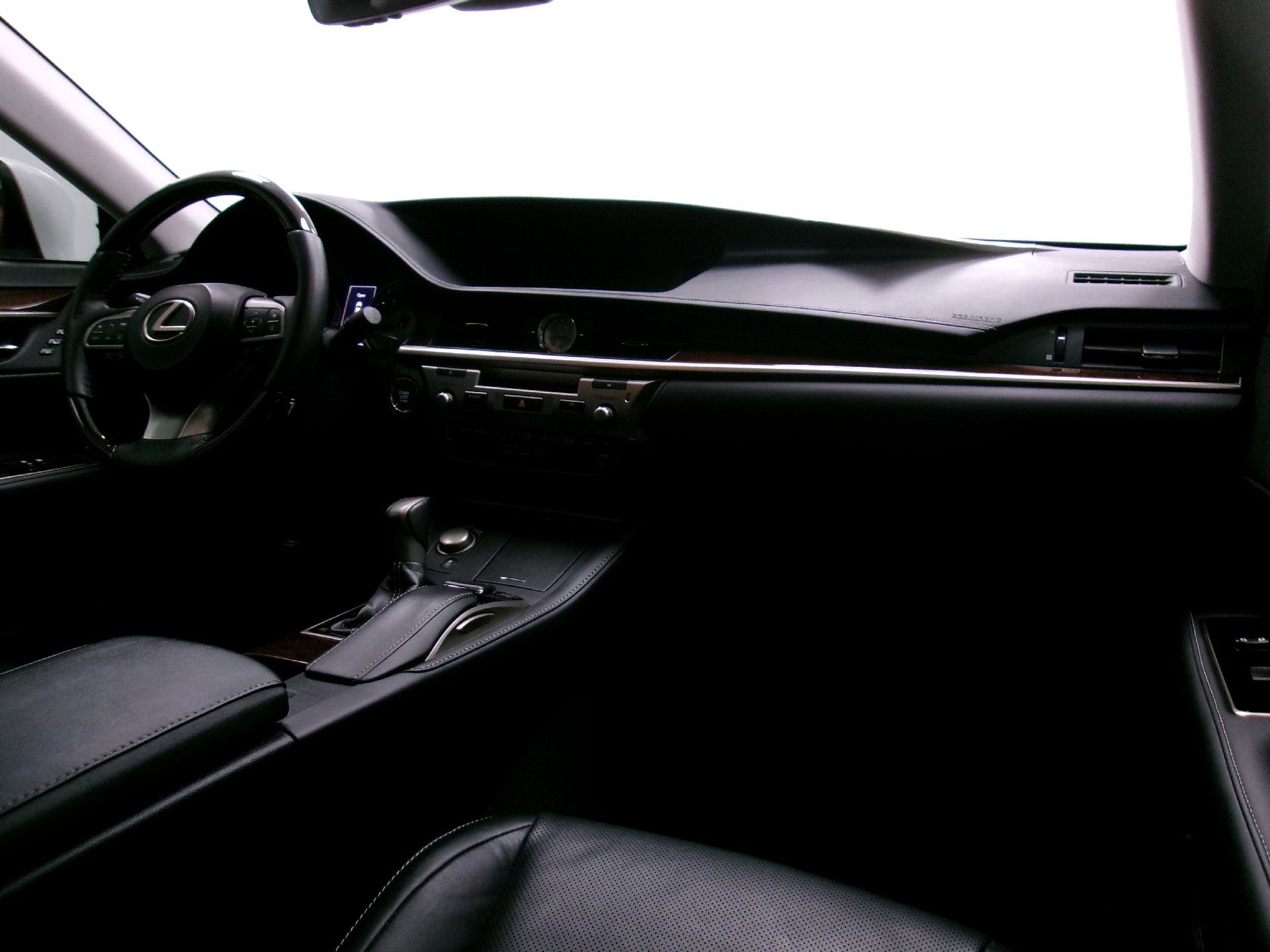 Used 2018 Lexus ES 350 image 3