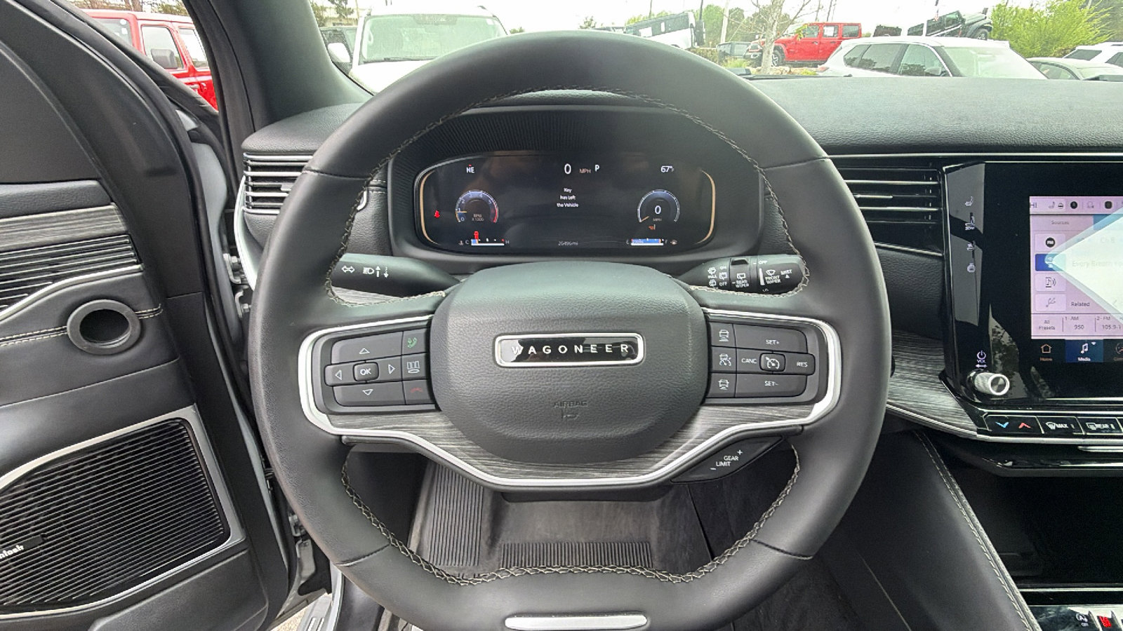 Used 2024 Jeep Wagoneer Series III w/ Premium Group I image 30