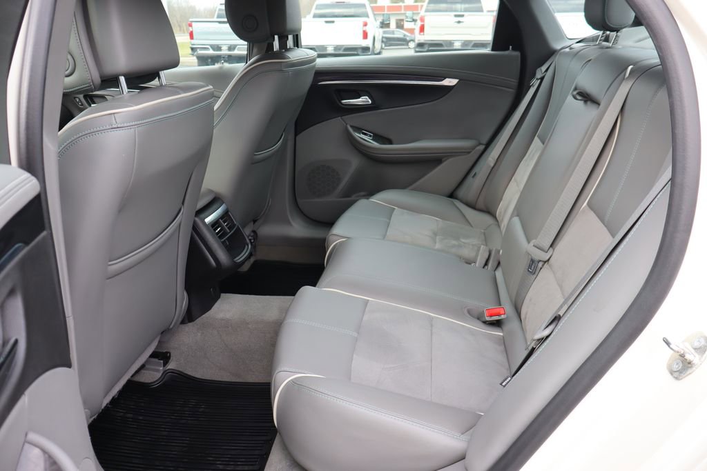 Used 2014 Chevrolet Impala LT w/ Premium Seating Package image 21