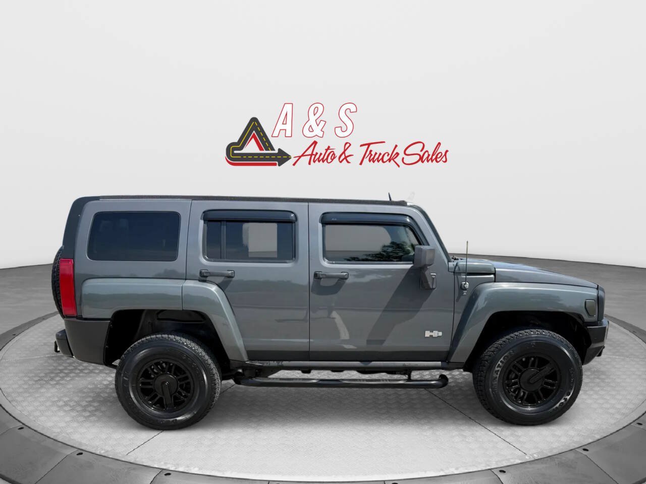 Used 2009 HUMMER H3 AWD/4WD image 4