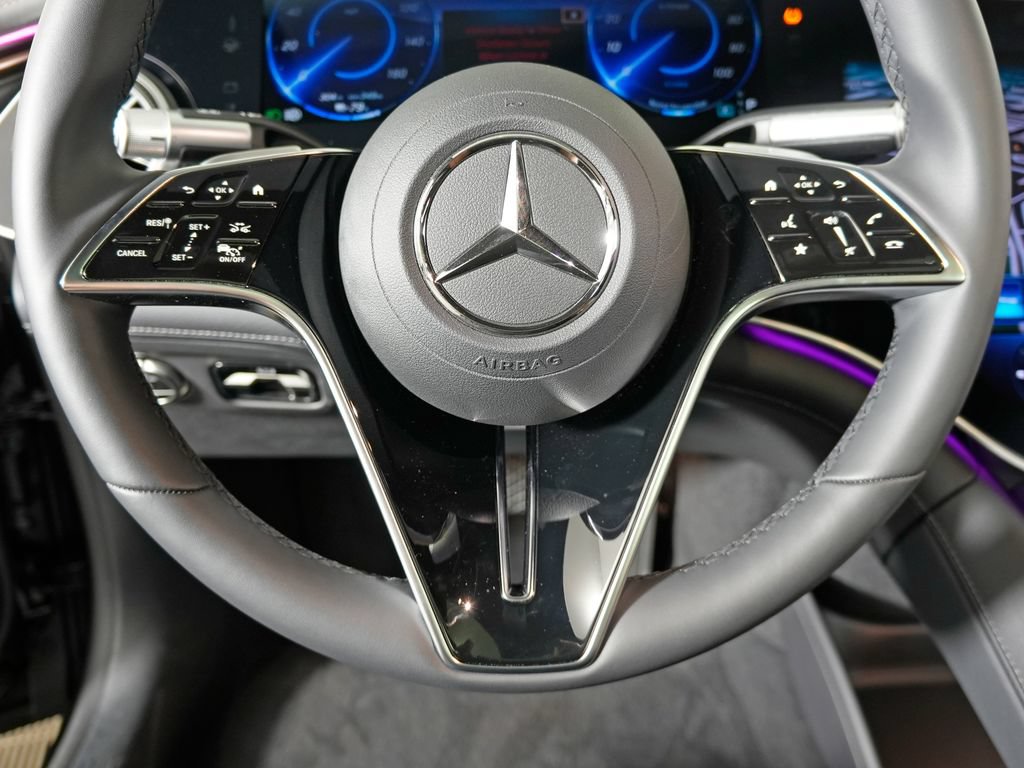Used 2025 Mercedes-Benz EQS 580 4MATIC Sedan image 20