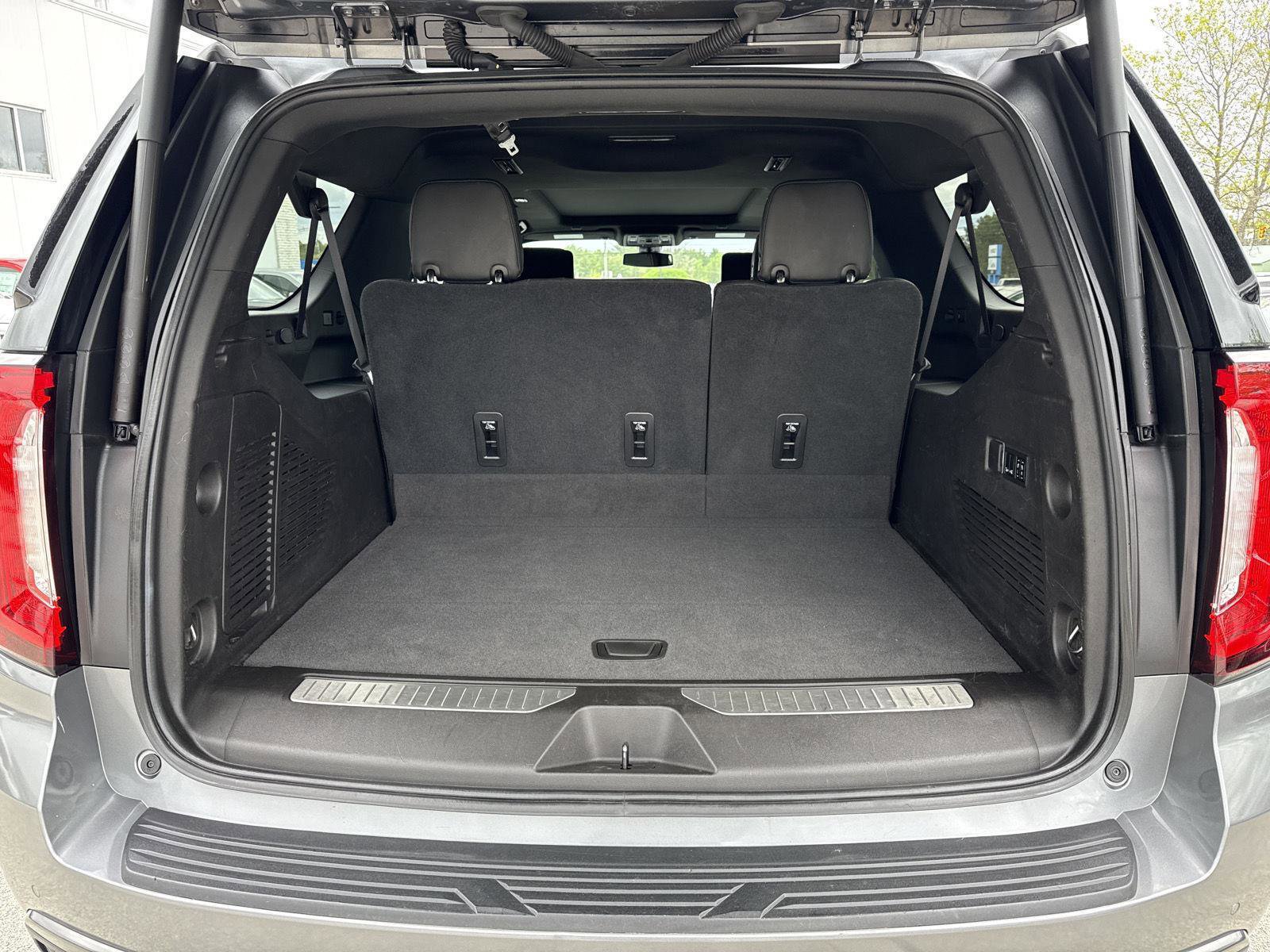 Used 2021 GMC Yukon XL AT4 w/ AT4 Premium Plus Package image 21