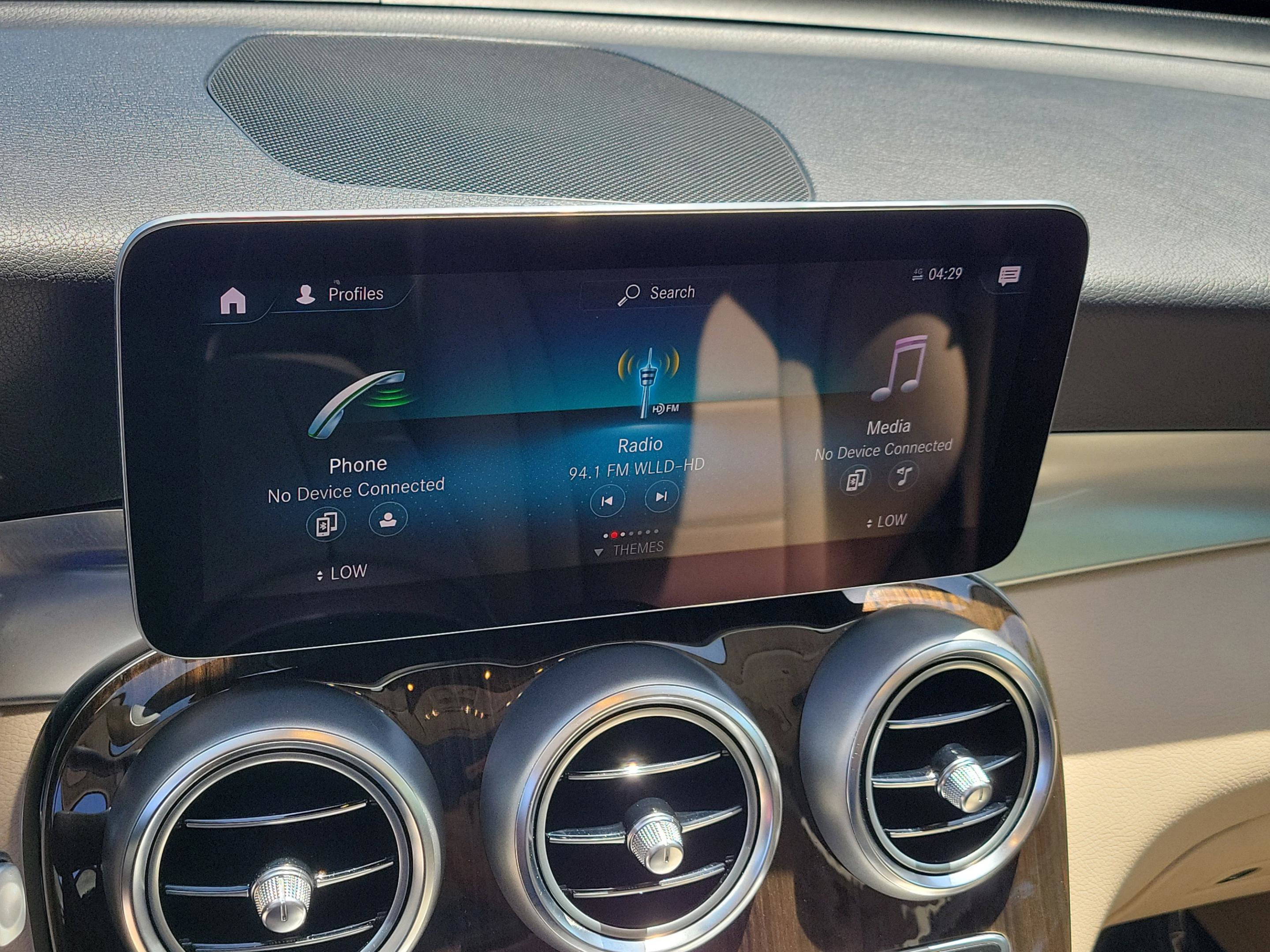 Certified 2022 Mercedes-Benz GLC 300 w/ Premium Package Lite image 26