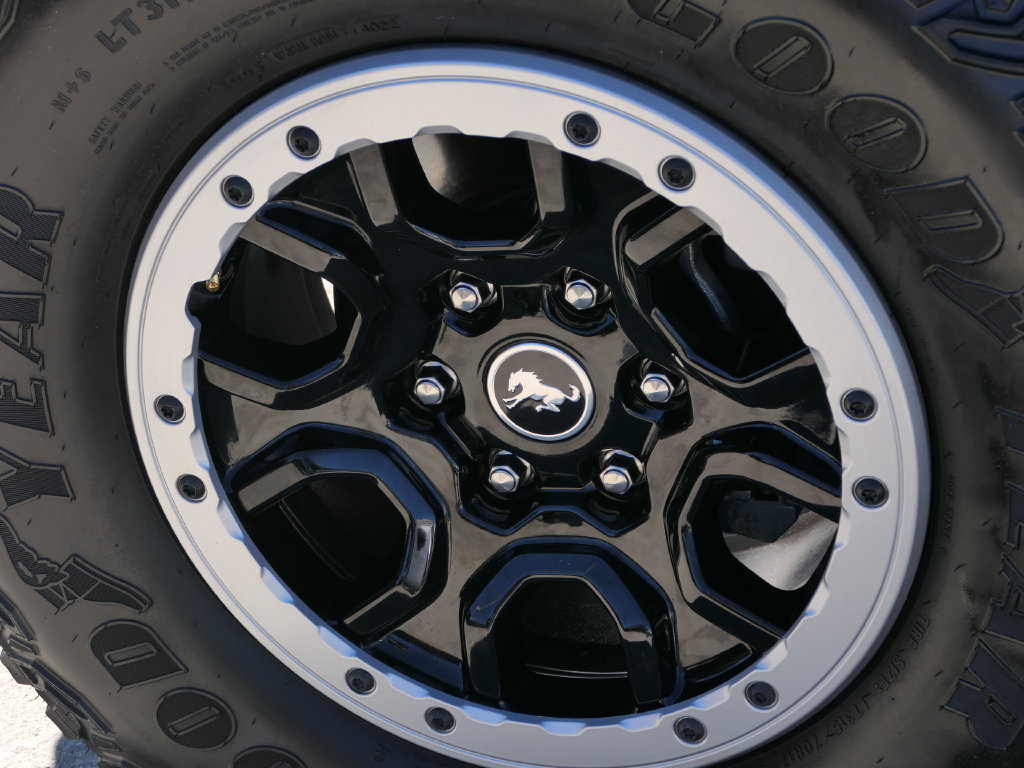 Used 2022 Ford Bronco Outer Banks w/ Sasquatch Package AWD/4WD image 9