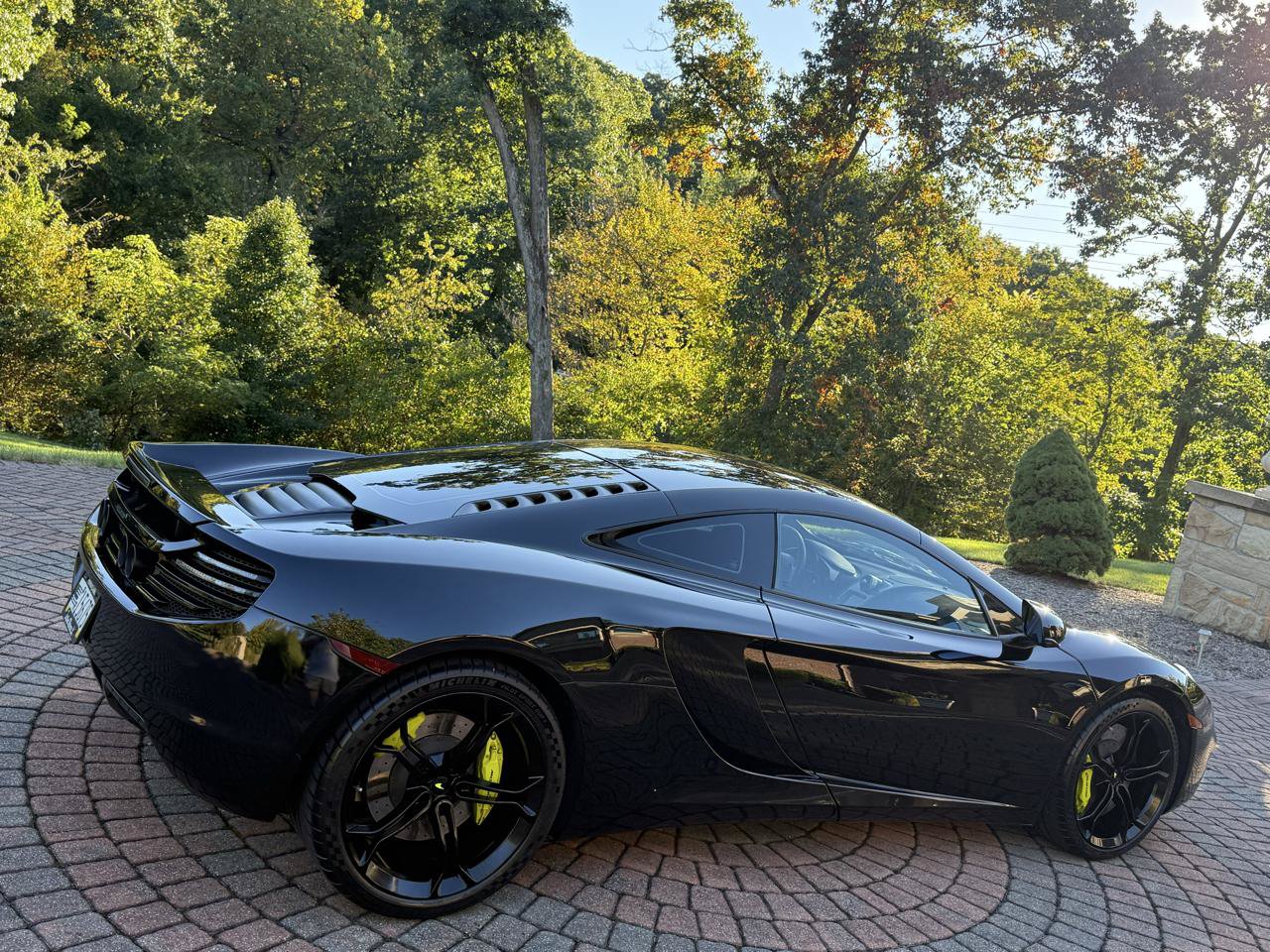 Used 2012 McLaren MP4-12C Coupe RWD image 5