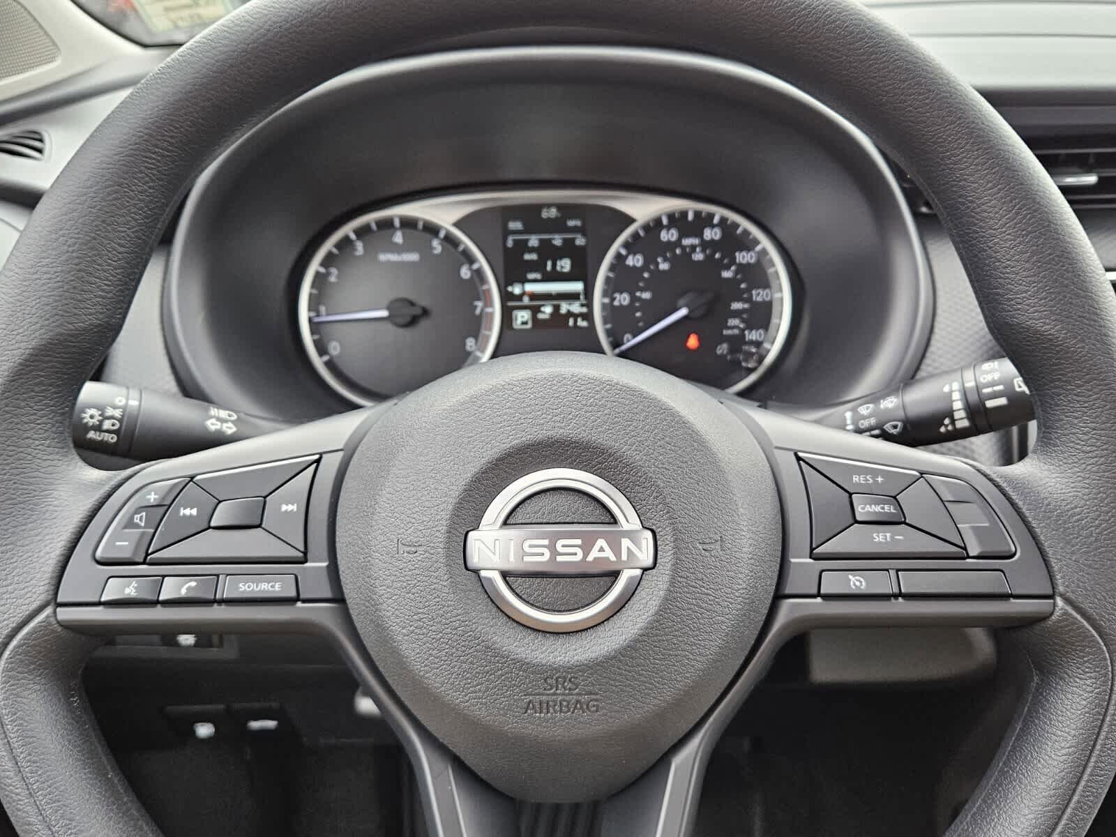 New 2025 Nissan Kicks Play S image 11