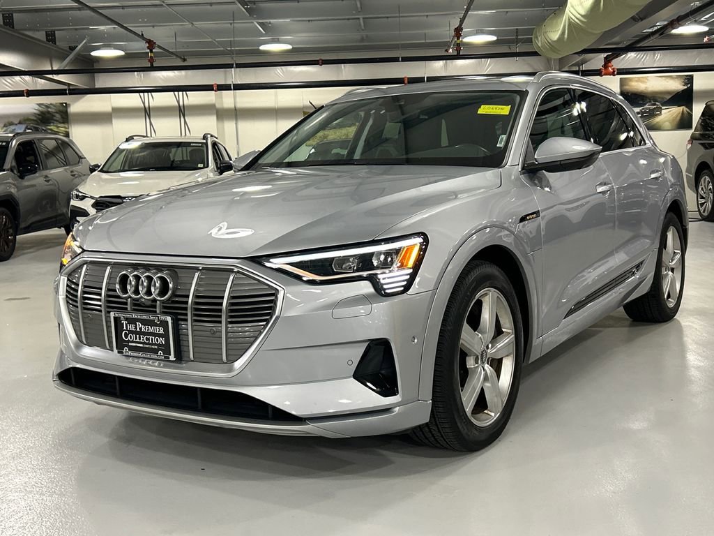 Used 2019 Audi e-tron Premium Plus image 5