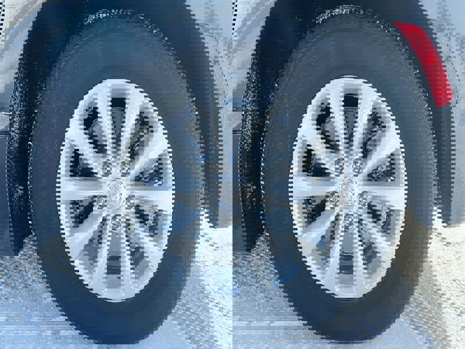 Used 2019 Chrysler Pacifica Touring-L image 14