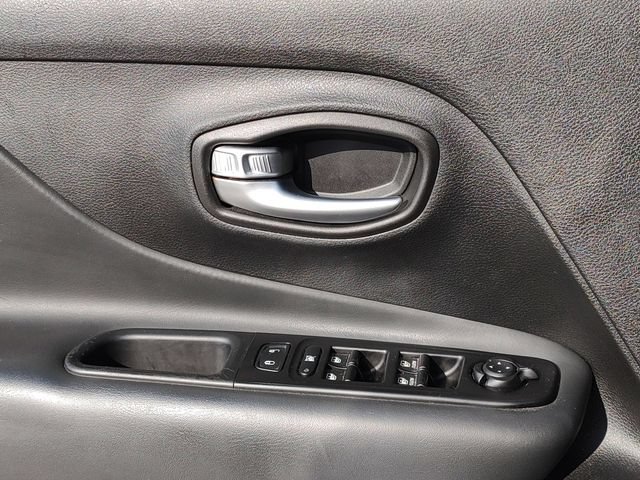 Used 2020 Jeep Renegade Altitude AWD/4WD image 26