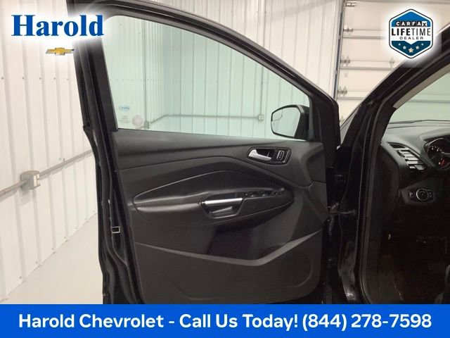 Used 2017 Ford Escape SE w/ Equipment Group 201A image 14