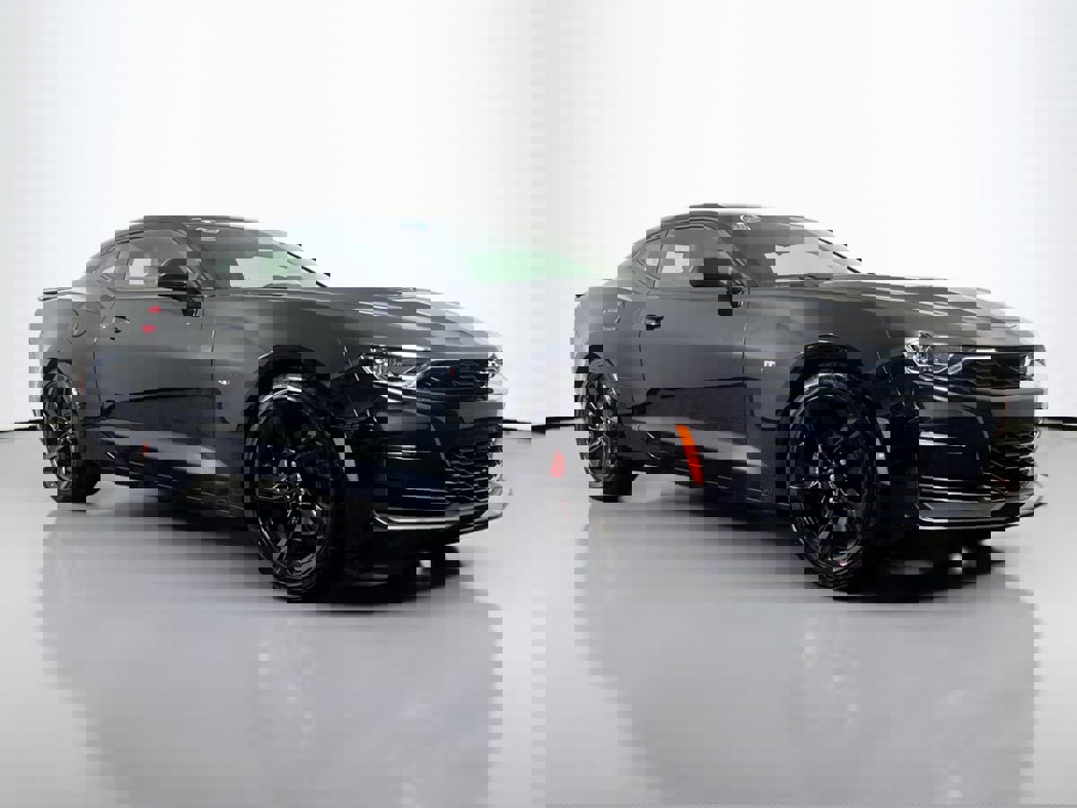 Used 2023 Chevrolet Camaro SS image 3