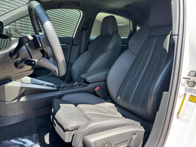 Used 2022 Audi S3 Premium image 5