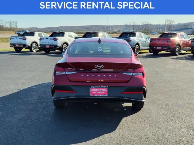 Certified 2026 Hyundai Elantra SE FWD image 27