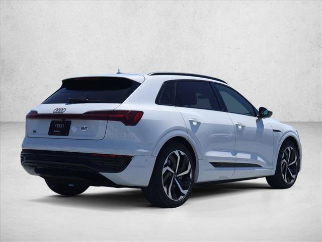 Used 2024 Audi Q8 e-tron Premium Plus w/ Premium Plus Package AWD/4WD image 5