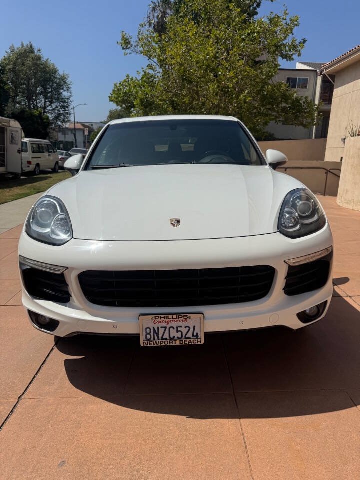 Used 2016 Porsche Cayenne AWD/4WD image 5