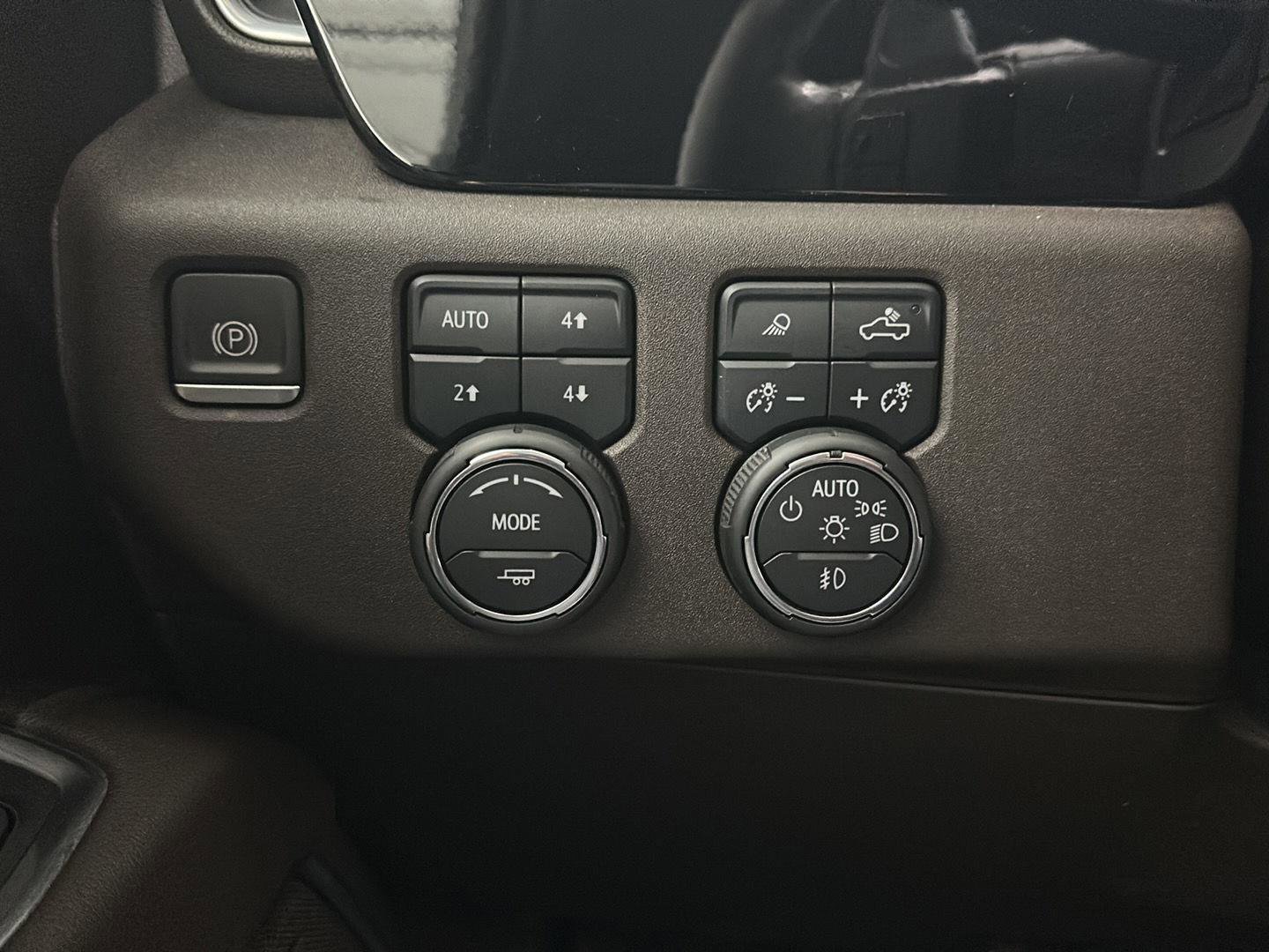 Used 2022 Chevrolet Silverado 1500 LTZ image 17