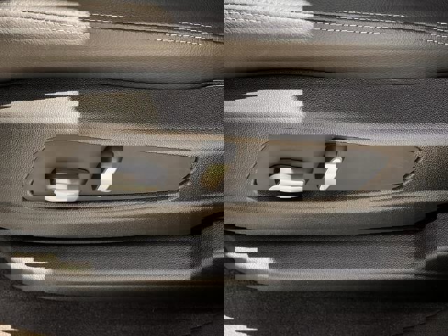 New 2026 Cadillac XT5 Luxury image 21