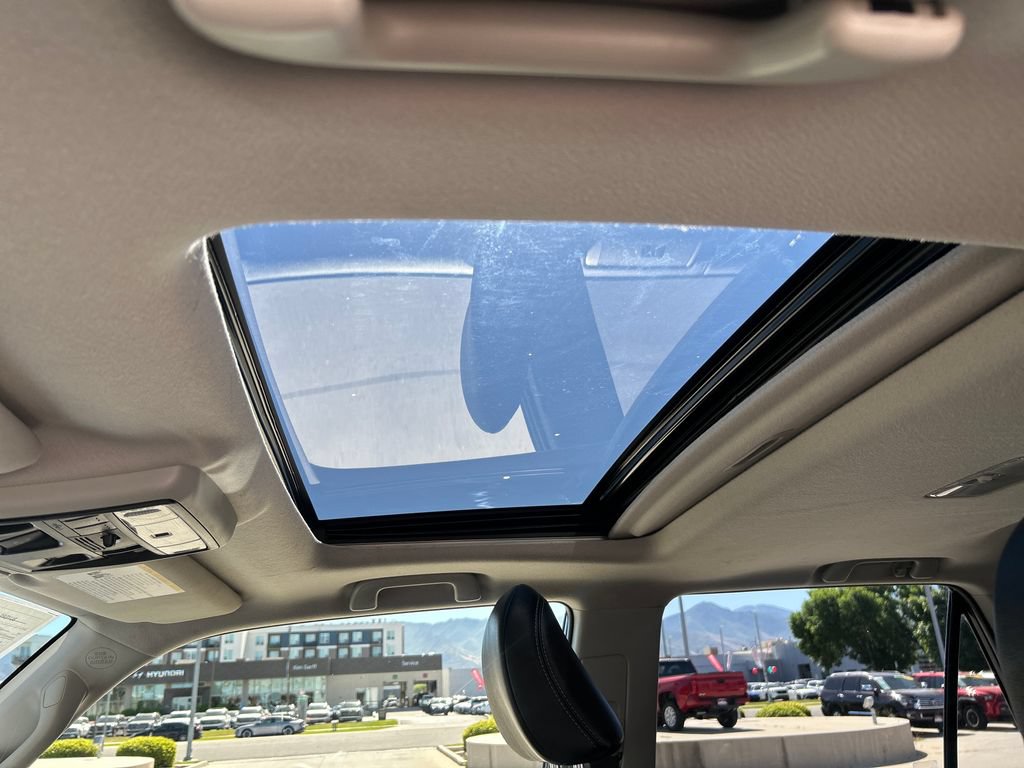 Certified 2024 Toyota 4Runner SR5 Premium w/ Moonroof Package AWD/4WD image 27