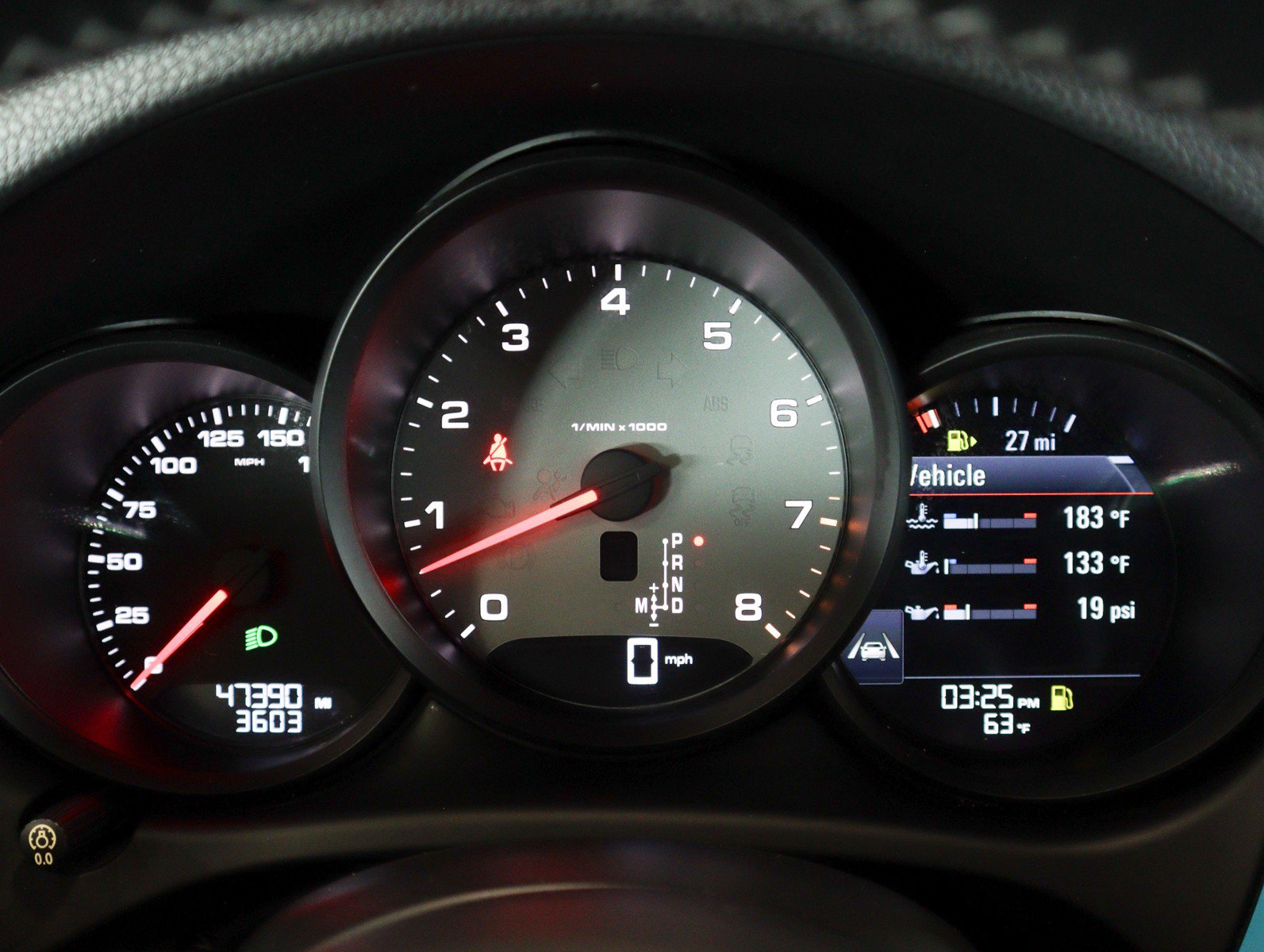 Certified 2020 Porsche Macan S AWD/4WD image 16