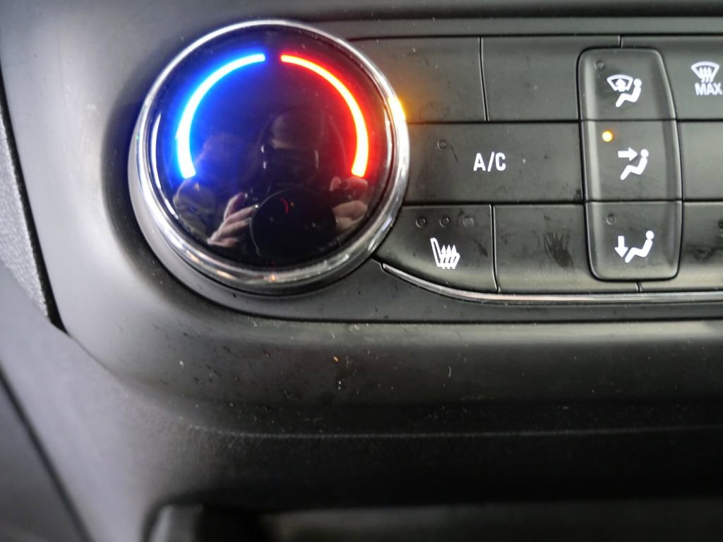 Used 2023 Chevrolet TrailBlazer LT image 27