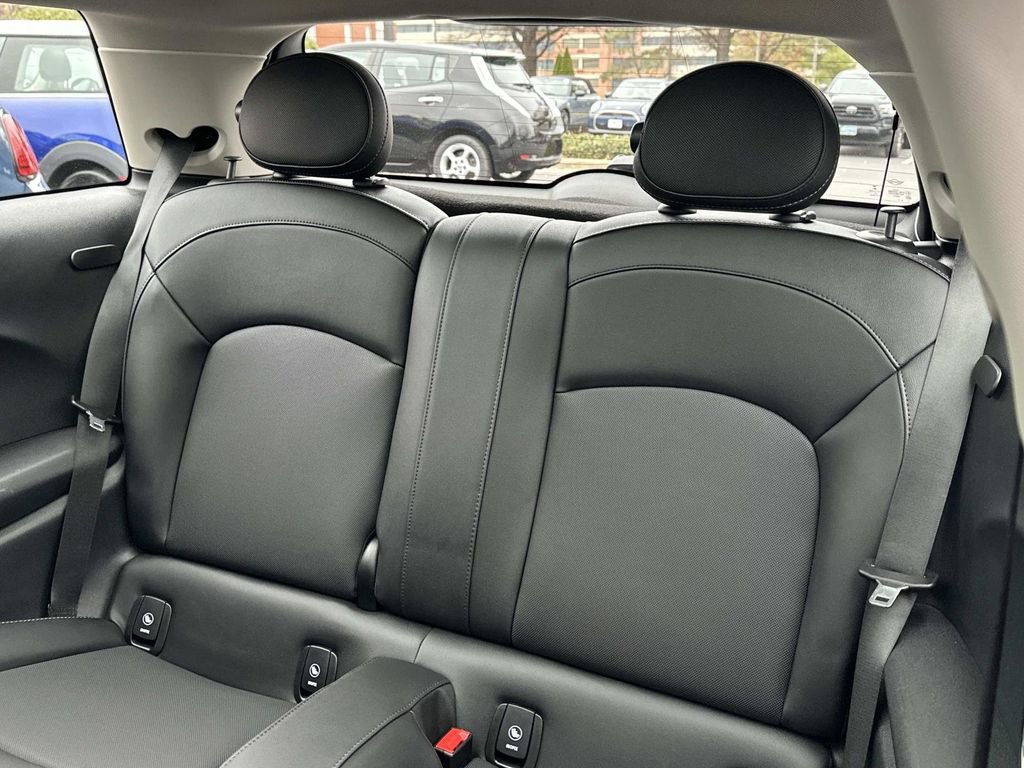 Used 2023 MINI Cooper S image 29