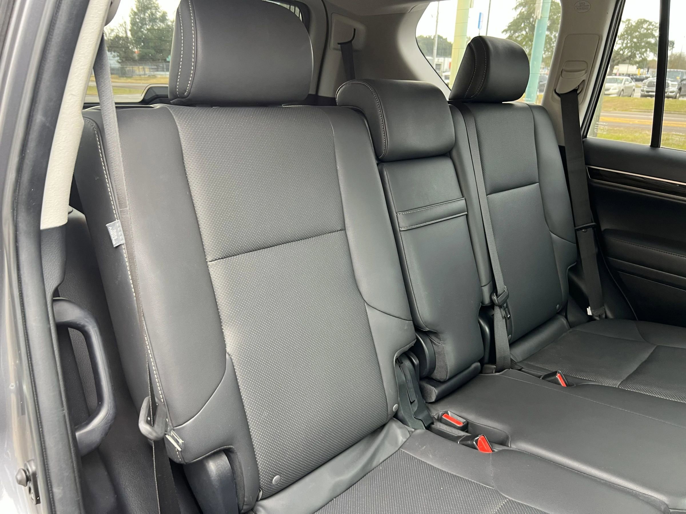 Used 2015 Lexus GX 460 image 19