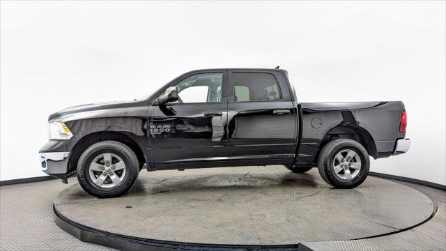 Used 2023 RAM 1500 Classic SLT w/ Trailer & Traction Group AWD/4WD image 3