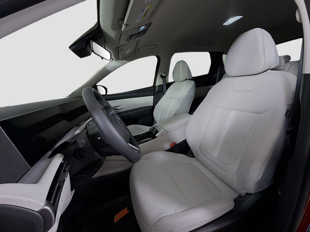 Used 2026 Hyundai Tucson SEL FWD image 13