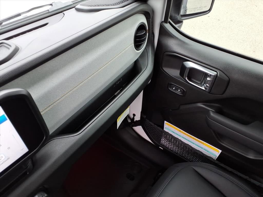 New 2025 Jeep Wrangler Willys image 32