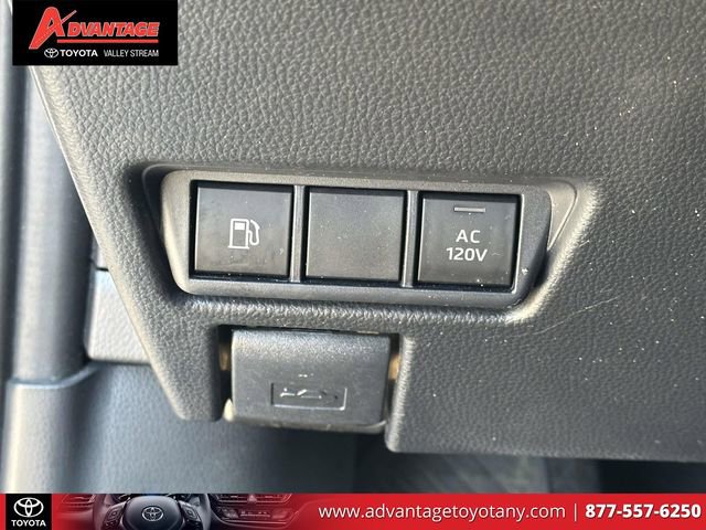 Used 2024 Toyota Prius Prime FWD image 21