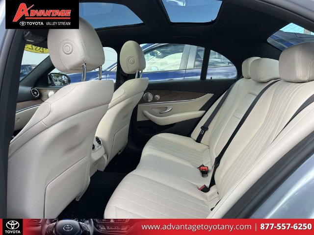 Used 2023 Mercedes-Benz E 350 4MATIC Sedan image 14