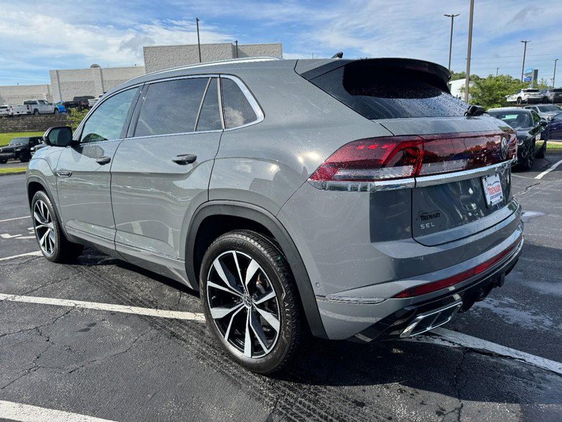 Used 2024 Volkswagen Atlas Cross Sport SEL Premium R-Line AWD/4WD image 5