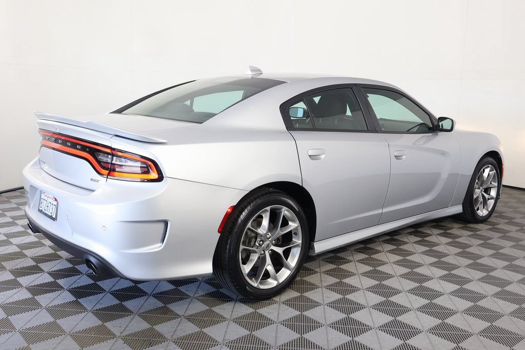 Used 2020 Dodge Charger GT RWD image 4