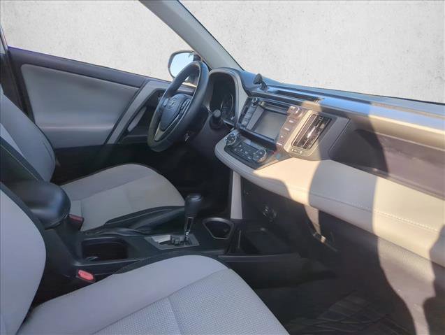 Used 2018 Toyota RAV4 XLE image 20