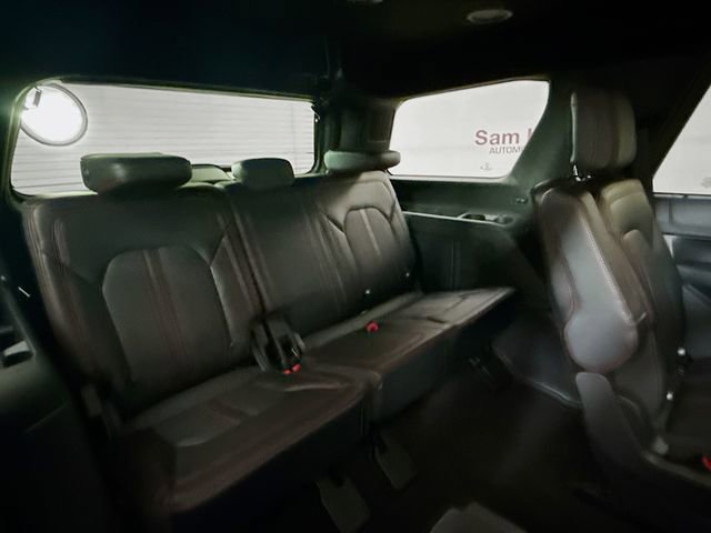 Used 2024 Ford Expedition Limited image 29