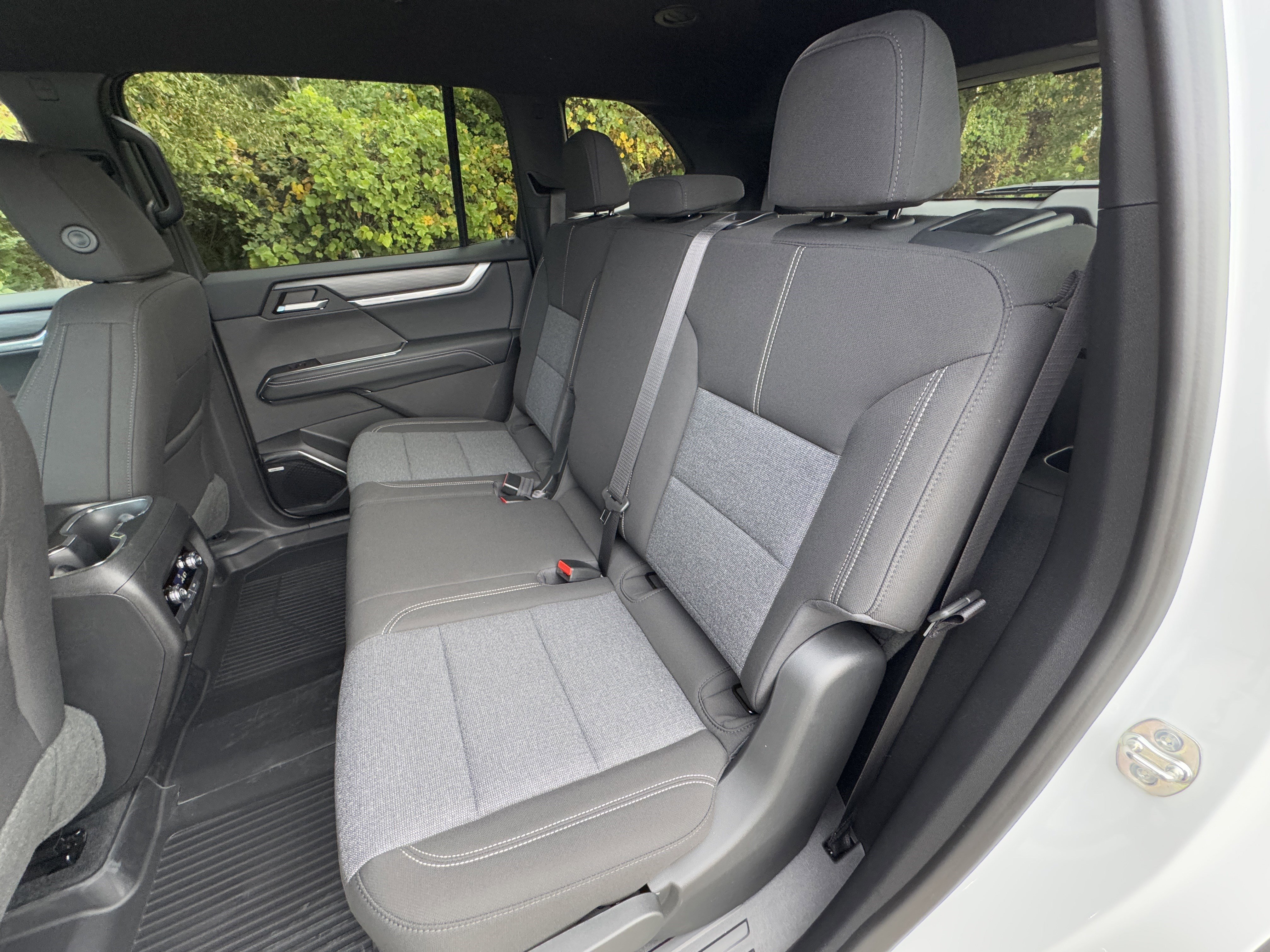 New 2026 GMC Acadia Elevation image 16