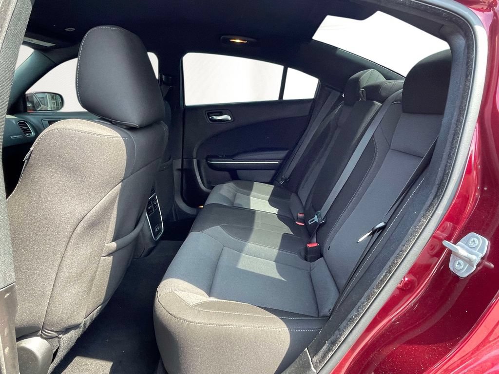 Used 2022 Dodge Charger SXT RWD image 9
