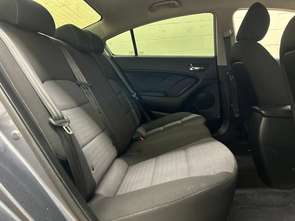 Used 2018 Kia Forte S FWD image 9