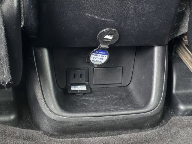 Used 2016 Toyota Highlander XLE image 16