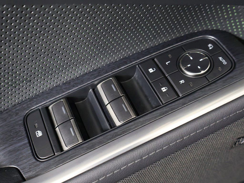 Used 2024 Lexus GX 550 image 44