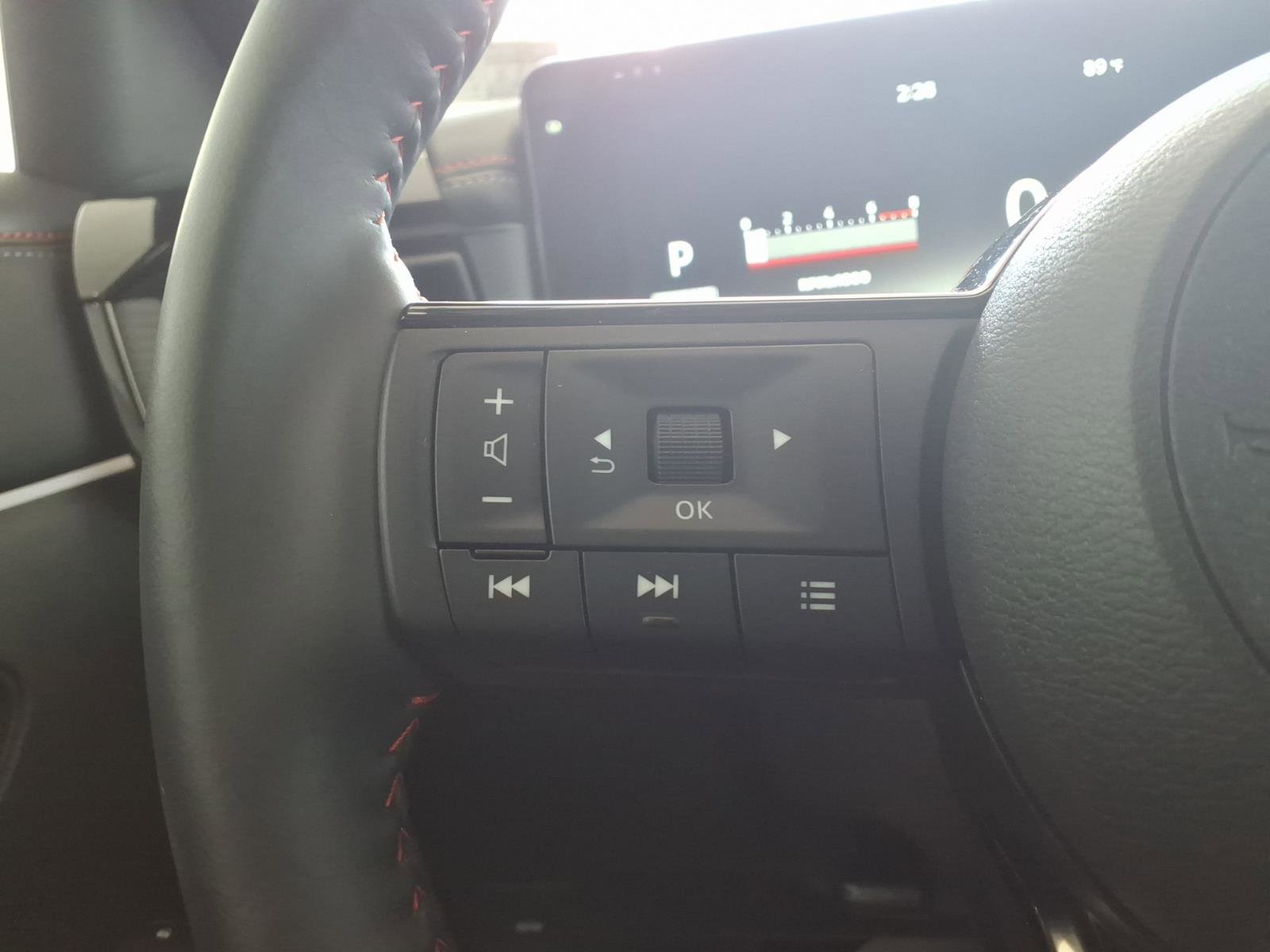 Used 2026 Nissan Kicks SR w/ SR Premium Package AWD/4WD image 28